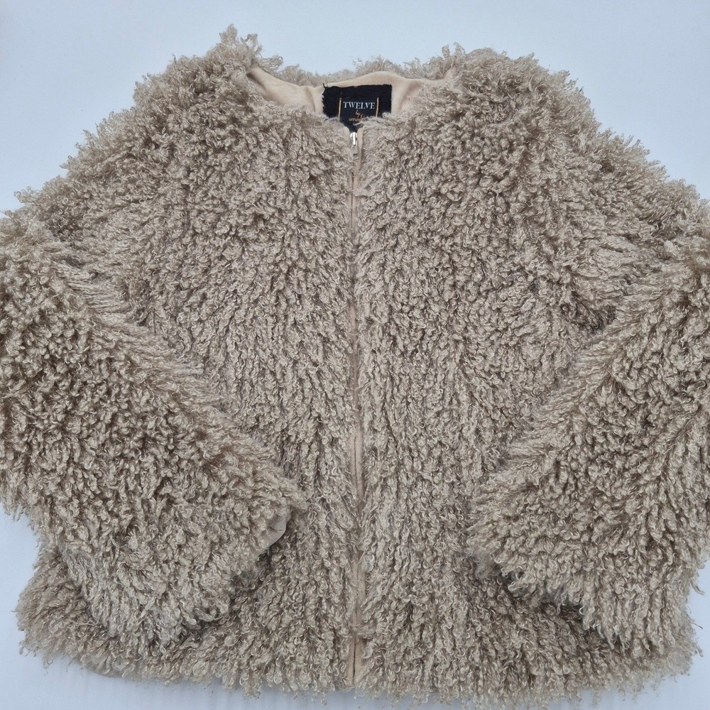 Twelve by Ontwelfth Beige Shaggy Faux Fur Zip Up Jacket Women Medium